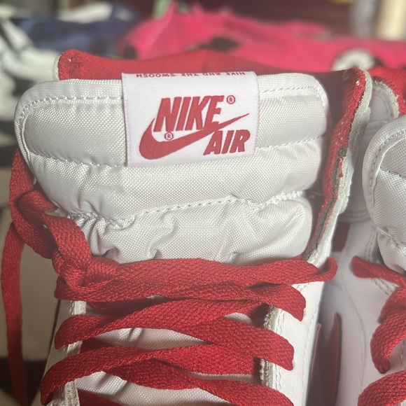 used mens Jordan 1 Retro red and white in great condition in men’s 11.5 no box - Picture 8 of 8